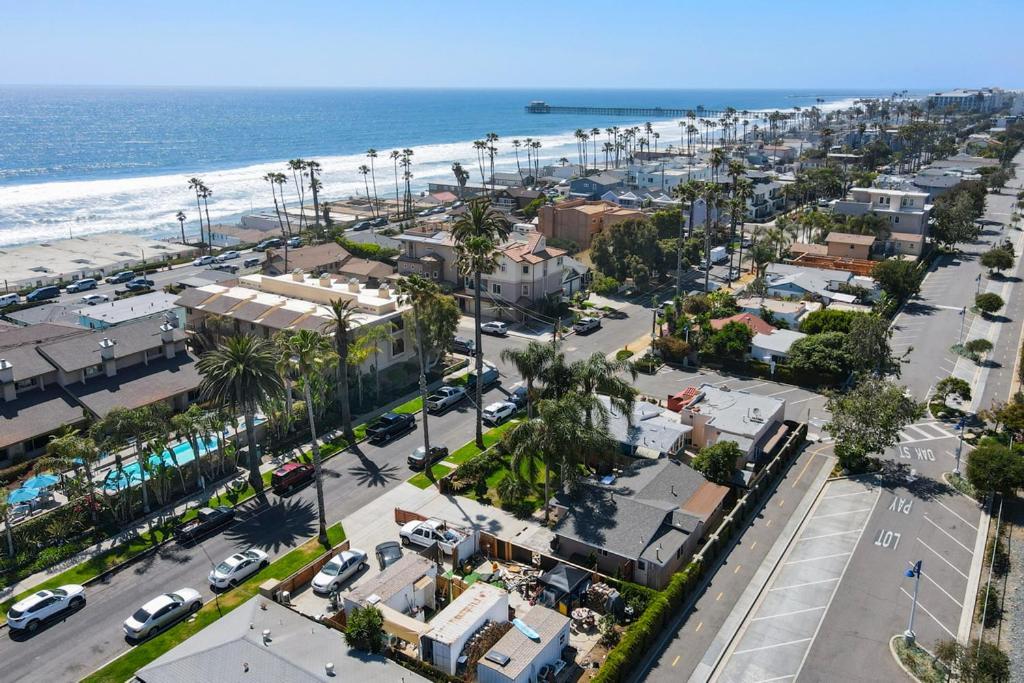 Oceanside Rocks Family Vacation Home エクステリア 写真