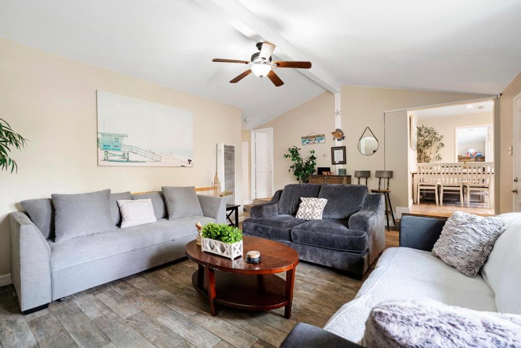 Oceanside Rocks Family Vacation Home エクステリア 写真