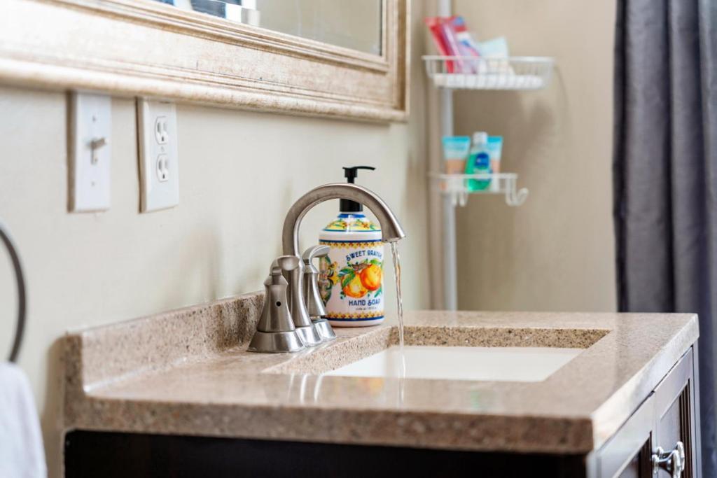 Oceanside Rocks Family Vacation Home エクステリア 写真